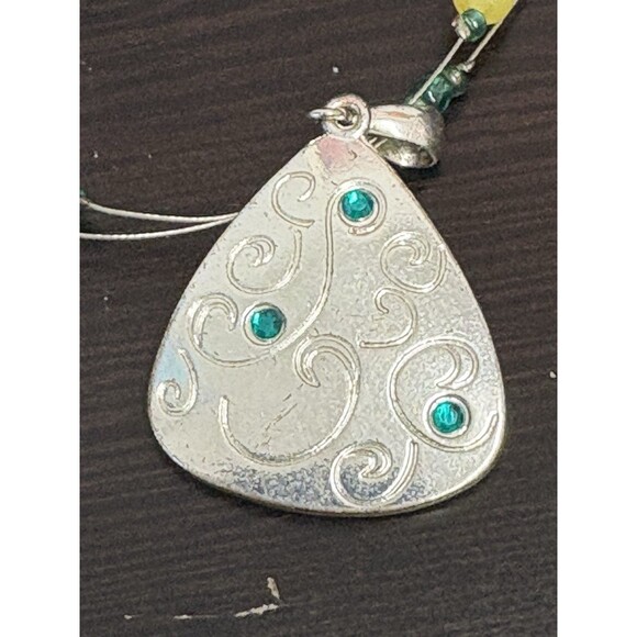 Vintage Green Yellow Enamel Pendant On Wire Necklace And Beads Adjustable - Picture 10 of 13